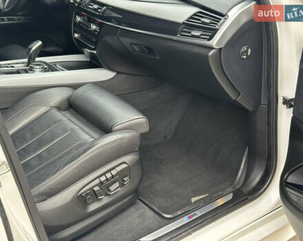 Белый БМВ Х5, объемом двигателя 2.99 л и пробегом 201 тыс. км за 29900 $, фото 45 на Automoto.ua