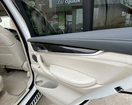 Білий БМВ Х5, об'ємом двигуна 2.99 л та пробігом 188 тис. км за 34800 $, фото 26 на Automoto.ua