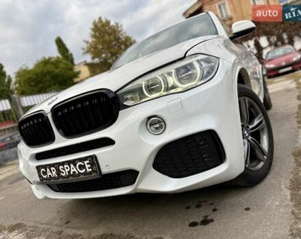 Белый БМВ Х5, объемом двигателя 2.99 л и пробегом 197 тыс. км за 27999 $, фото 2 на Automoto.ua