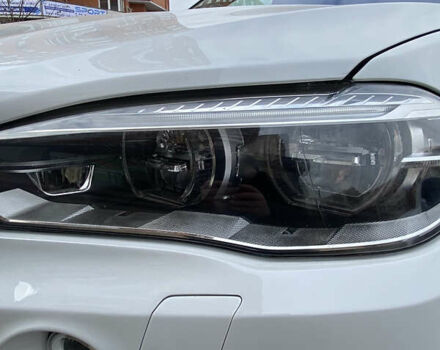 Білий БМВ Х5, об'ємом двигуна 2.99 л та пробігом 188 тис. км за 34800 $, фото 11 на Automoto.ua