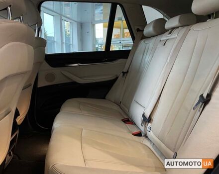 Белый БМВ Х5, объемом двигателя 3 л и пробегом 142 тыс. км за 22000 $, фото 9 на Automoto.ua
