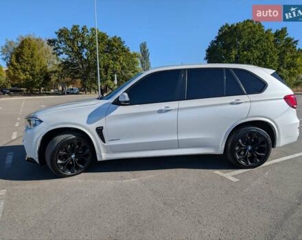 Белый БМВ Х5, объемом двигателя 2.98 л и пробегом 98 тыс. км за 36999 $, фото 2 на Automoto.ua