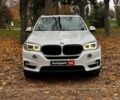 Белый БМВ Х5, объемом двигателя 3 л и пробегом 241 тыс. км за 18440 $, фото 1 на Automoto.ua
