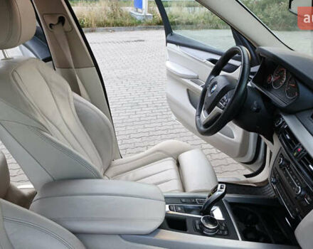 Білий БМВ Х5, об'ємом двигуна 3 л та пробігом 259 тис. км за 29900 $, фото 25 на Automoto.ua