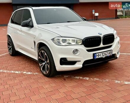 Белый БМВ Х5, объемом двигателя 2.99 л и пробегом 175 тыс. км за 31900 $, фото 2 на Automoto.ua