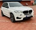 Белый БМВ Х5, объемом двигателя 2.99 л и пробегом 175 тыс. км за 31900 $, фото 2 на Automoto.ua