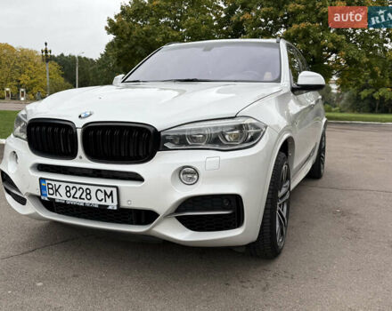 Білий БМВ Х5, об'ємом двигуна 2.99 л та пробігом 215 тис. км за 35000 $, фото 32 на Automoto.ua