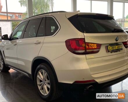 Белый БМВ Х5, объемом двигателя 3 л и пробегом 142 тыс. км за 22000 $, фото 4 на Automoto.ua