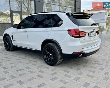 Білий БМВ Х5, об'ємом двигуна 2.99 л та пробігом 162 тис. км за 34300 $, фото 23 на Automoto.ua