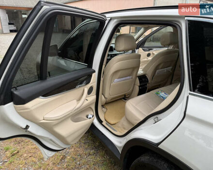 Білий БМВ Х5, об'ємом двигуна 2.99 л та пробігом 281 тис. км за 27500 $, фото 11 на Automoto.ua