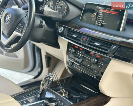 Белый БМВ Х5, объемом двигателя 2.99 л и пробегом 220 тыс. км за 27999 $, фото 35 на Automoto.ua