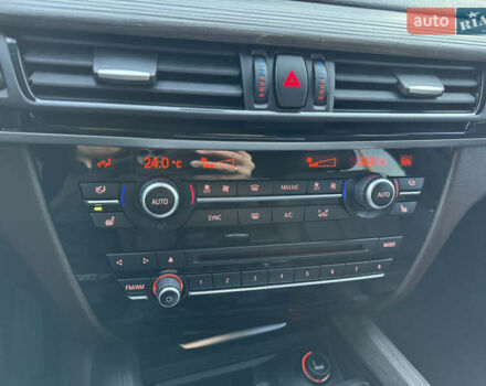 БМВ Х5 2014 в Днепре (Днепропетровске) на Automoto.ua Белый БМВ Х5, объемом двигателя 2.98 л и пробегом 140 тыс. км за 29000 $, фото 44 на Automoto.ua