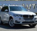 Белый БМВ Х5, объемом двигателя 3 л и пробегом 175 тыс. км за 19900 $, фото 1 на Automoto.ua