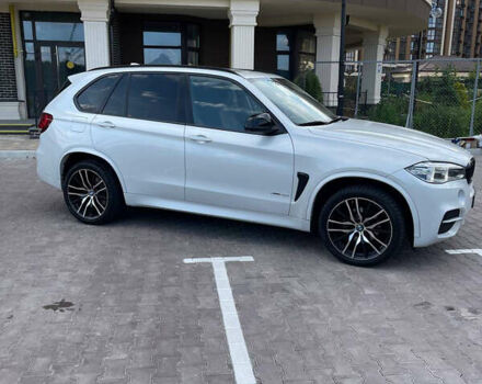 Білий БМВ Х5, об'ємом двигуна 2.98 л та пробігом 160 тис. км за 25000 $, фото 5 на Automoto.ua