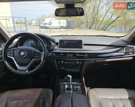 Білий БМВ Х5, об'ємом двигуна 2.98 л та пробігом 159 тис. км за 22400 $, фото 7 на Automoto.ua