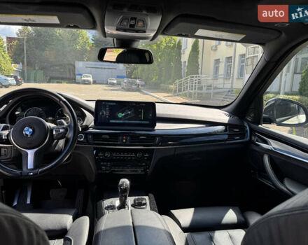 Білий БМВ Х5, об'ємом двигуна 3 л та пробігом 158 тис. км за 36700 $, фото 14 на Automoto.ua