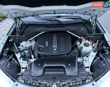 Белый БМВ Х5, объемом двигателя 2.99 л и пробегом 170 тыс. км за 32500 $, фото 31 на Automoto.ua