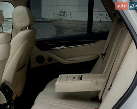 Білий БМВ Х5, об'ємом двигуна 3 л та пробігом 65 тис. км за 23800 $, фото 22 на Automoto.ua