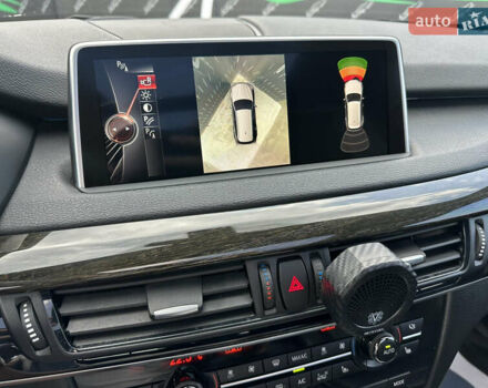 Білий БМВ Х5, об'ємом двигуна 2.98 л та пробігом 183 тис. км за 26999 $, фото 23 на Automoto.ua