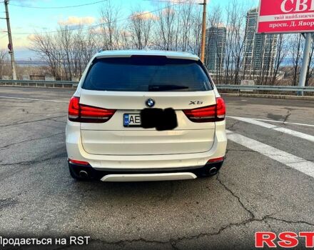 Белый БМВ Х5, объемом двигателя 3 л и пробегом 142 тыс. км за 22000 $, фото 4 на Automoto.ua