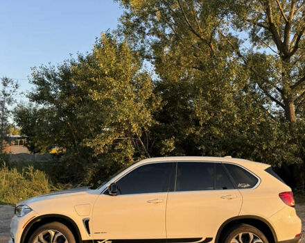 Білий БМВ Х5, об'ємом двигуна 2 л та пробігом 154 тис. км за 30500 $, фото 9 на Automoto.ua