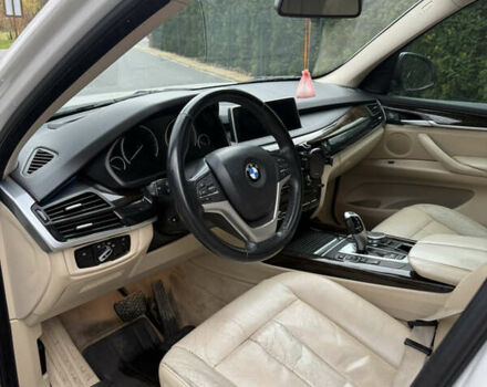 Белый БМВ Х5, объемом двигателя 2.98 л и пробегом 211 тыс. км за 28000 $, фото 12 на Automoto.ua