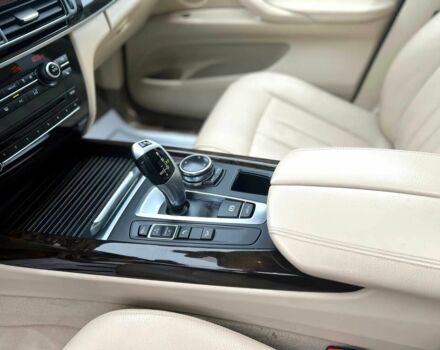 Белый БМВ Х5, объемом двигателя 3 л и пробегом 88 тыс. км за 8700 $, фото 7 на Automoto.ua