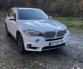 Белый БМВ Х5, объемом двигателя 2 л и пробегом 228 тыс. км за 27000 $, фото 1 на Automoto.ua