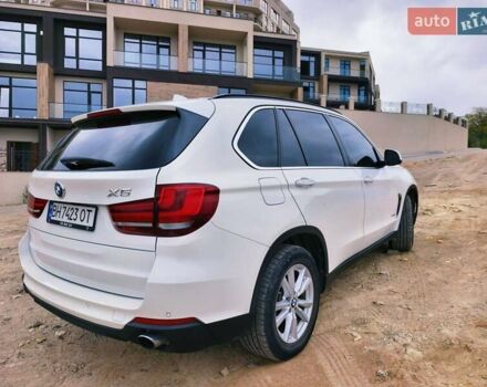 Белый БМВ Х5, объемом двигателя 2.98 л и пробегом 83 тыс. км за 26000 $, фото 4 на Automoto.ua