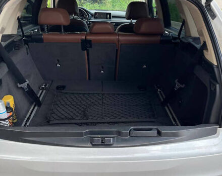 Білий БМВ Х5, об'ємом двигуна 2.98 л та пробігом 160 тис. км за 25000 $, фото 10 на Automoto.ua