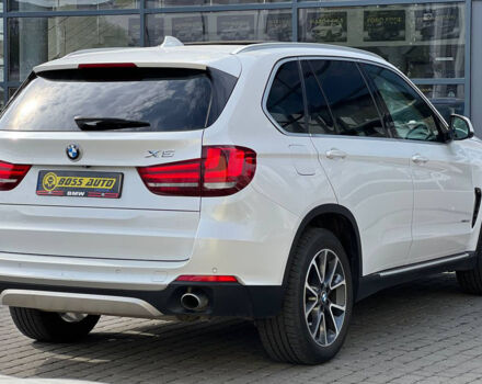 Белый БМВ Х5, объемом двигателя 3 л и пробегом 258 тыс. км за 22000 $, фото 5 на Automoto.ua