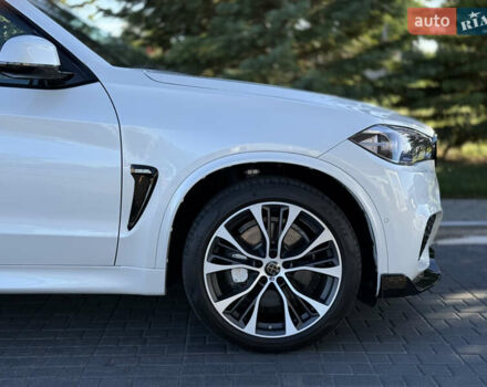 Белый БМВ Х5, объемом двигателя 4.4 л и пробегом 116 тыс. км за 32500 $, фото 28 на Automoto.ua