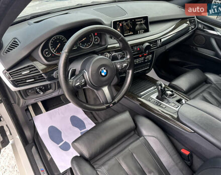 Білий БМВ Х5, об'ємом двигуна 2.98 л та пробігом 183 тис. км за 26999 $, фото 8 на Automoto.ua