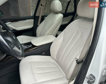 Белый БМВ Х5, объемом двигателя 2.98 л и пробегом 245 тыс. км за 17700 $, фото 17 на Automoto.ua