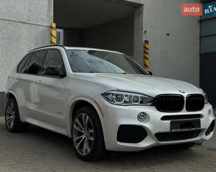 Белый БМВ Х5, объемом двигателя 3 л и пробегом 308 тыс. км за 27999 $, фото 2 на Automoto.ua