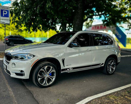 Білий БМВ Х5, об'ємом двигуна 2 л та пробігом 154 тис. км за 30500 $, фото 4 на Automoto.ua