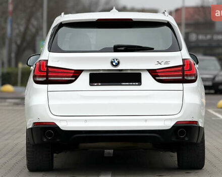 Белый БМВ Х5, объемом двигателя 2 л и пробегом 131 тыс. км за 25000 $, фото 4 на Automoto.ua