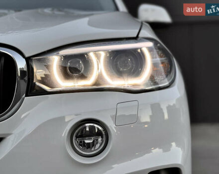 Белый БМВ Х5, объемом двигателя 3 л и пробегом 208 тыс. км за 21990 $, фото 13 на Automoto.ua