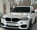 Білий БМВ Х5, об'ємом двигуна 3 л та пробігом 114 тис. км за 25000 $, фото 28 на Automoto.ua