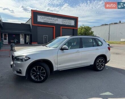 Белый БМВ Х5, объемом двигателя 2.99 л и пробегом 84 тыс. км за 40000 $, фото 2 на Automoto.ua
