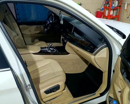 Белый БМВ Х5, объемом двигателя 3 л и пробегом 165 тыс. км за 22750 $, фото 5 на Automoto.ua