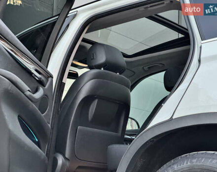 Белый БМВ Х5, объемом двигателя 3 л и пробегом 208 тыс. км за 21990 $, фото 31 на Automoto.ua