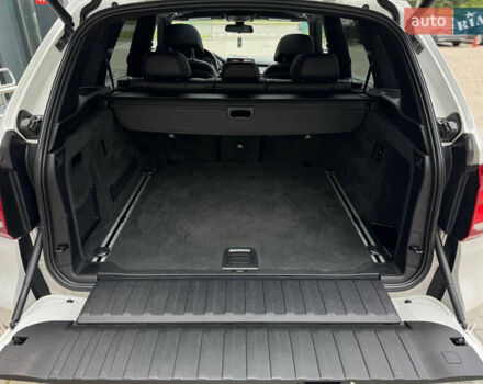 Белый БМВ Х5, объемом двигателя 3 л и пробегом 308 тыс. км за 27999 $, фото 50 на Automoto.ua