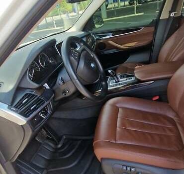 Білий БМВ Х5, об'ємом двигуна 2.98 л та пробігом 102 тис. км за 26500 $, фото 24 на Automoto.ua