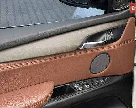 Белый БМВ Х5, объемом двигателя 2 л и пробегом 131 тыс. км за 25000 $, фото 14 на Automoto.ua