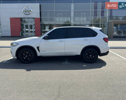 Белый БМВ Х5, объемом двигателя 2.98 л и пробегом 126 тыс. км за 26000 $, фото 3 на Automoto.ua