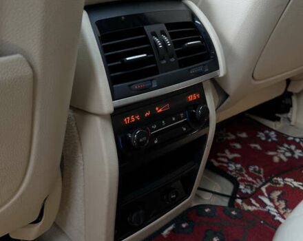 Білий БМВ Х5, об'ємом двигуна 2.98 л та пробігом 226 тис. км за 28999 $, фото 41 на Automoto.ua