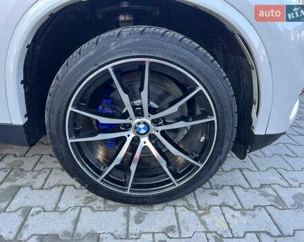 Білий БМВ Х5, об'ємом двигуна 2.98 л та пробігом 203 тис. км за 22900 $, фото 22 на Automoto.ua