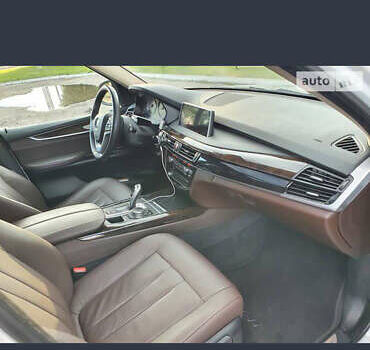 Білий БМВ Х5, об'ємом двигуна 2.99 л та пробігом 189 тис. км за 26000 $, фото 11 на Automoto.ua