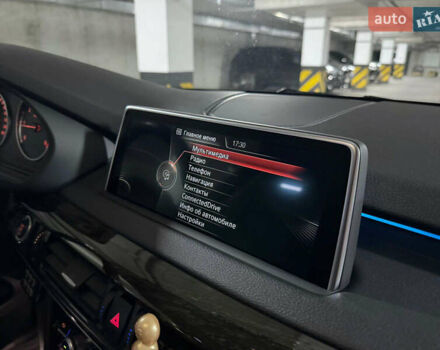 БМВ Х5 2015 в Днепре (Днепропетровске) на Automoto.ua Белый БМВ Х5, объемом двигателя 2 л и пробегом 159 тыс. км за 24800 $, фото 9 на Automoto.ua